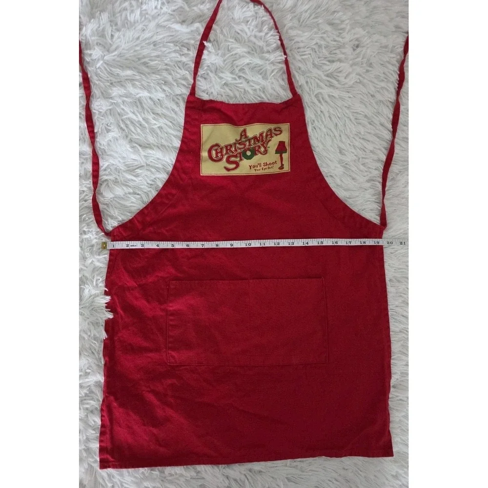 A Christmas Story Apron Red Two Pockets Tie Back Collectible Cooking Family Time
